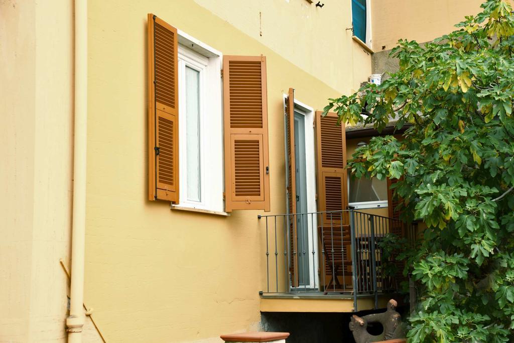La Casa Del Gallerista Manarola
