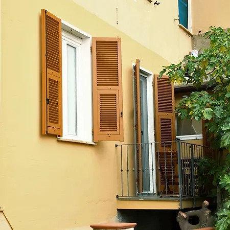 La Casa Del Gallerista Manarola Exterior photo